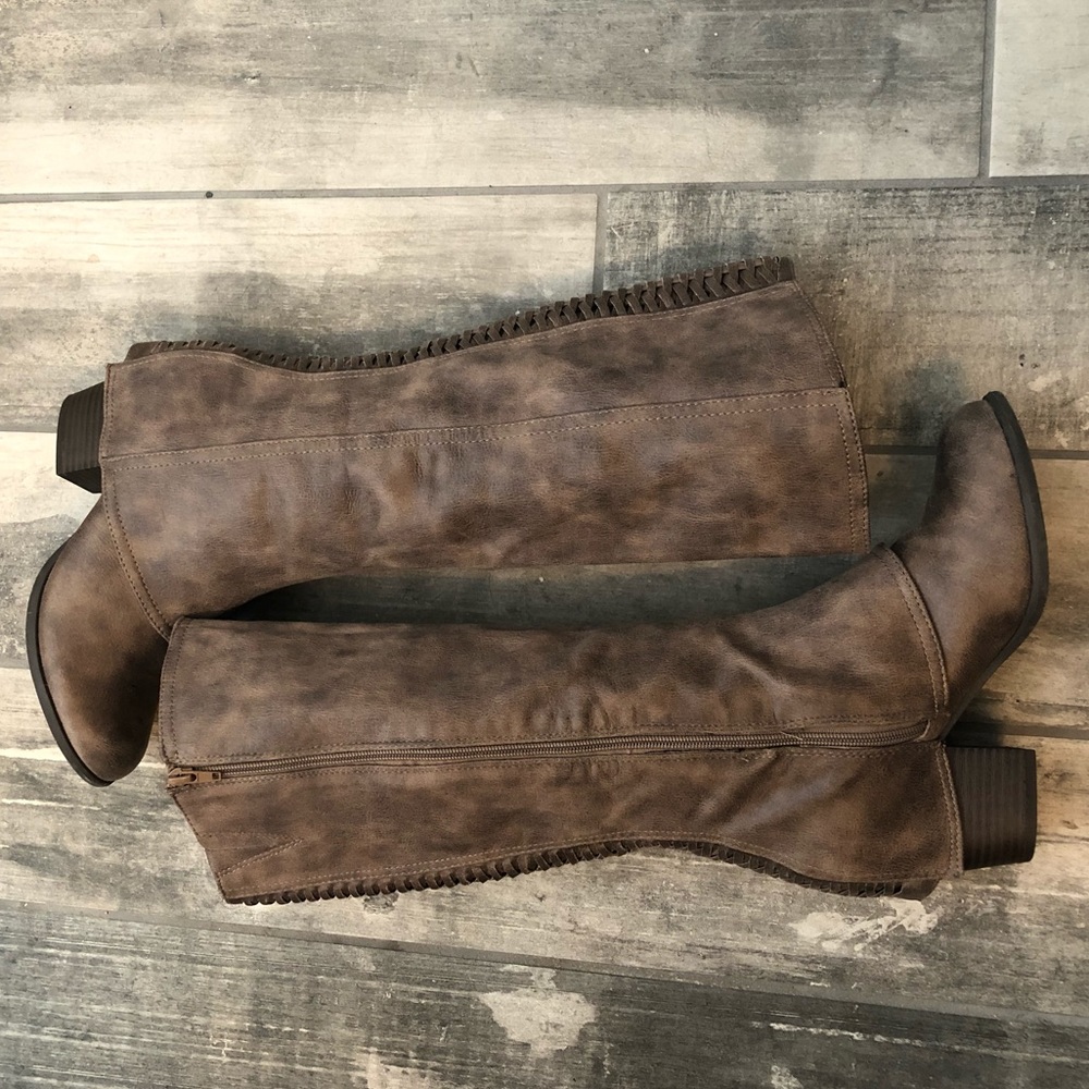 Fergalicious Lundry Wide Calf Tall Boot Size 10